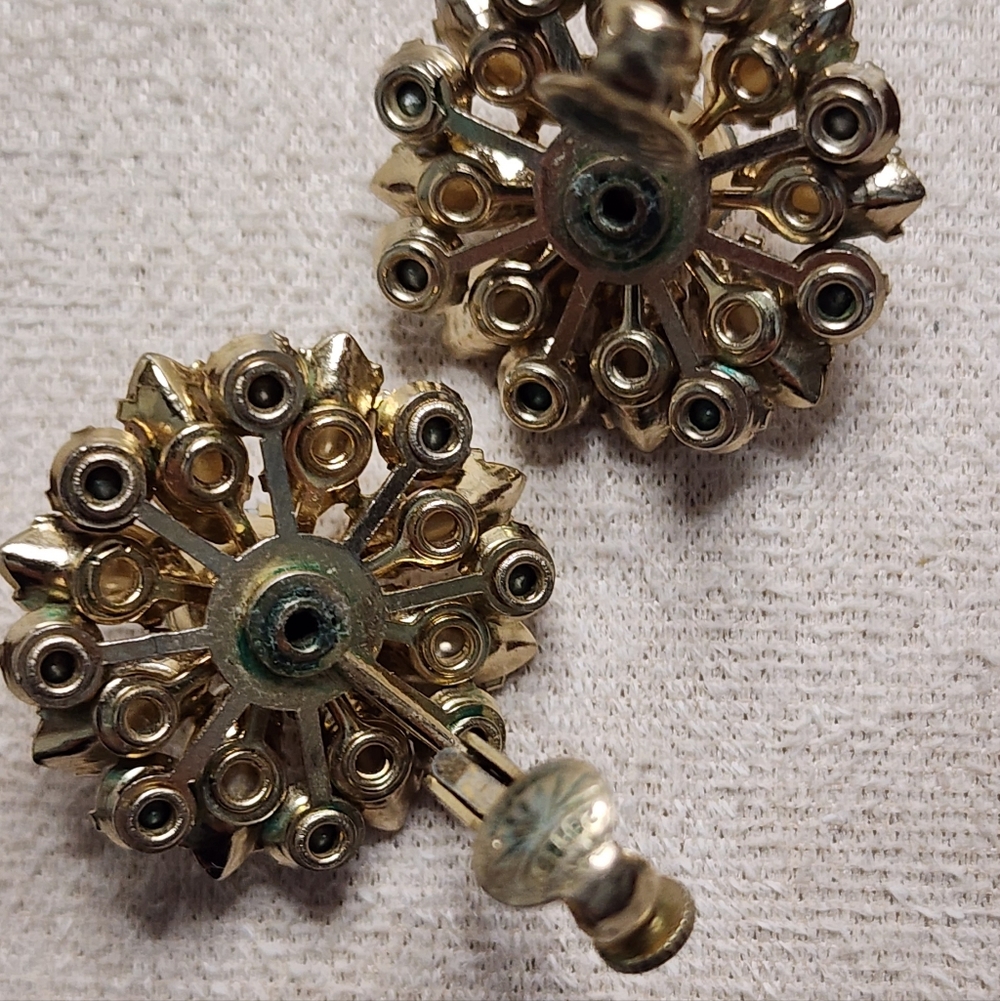 CORO MID-CENTURY SUNBURST REG. NUMBER CLUSTER EARRINGS MADE IN ENGLAND - Picture 14 of 16